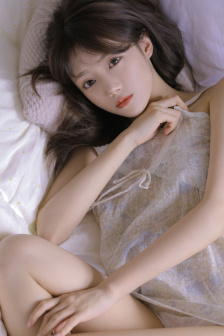 坐在又大又硬的上面写作业做作文